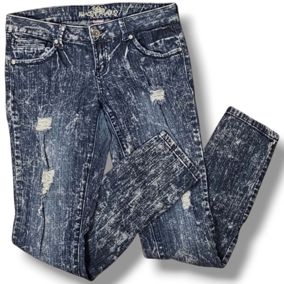 🛑$5🛑 FINAL PRICED ITEM! BUY NOW or BUNDLE TO SAVE MORE! - Picture 1 of 12